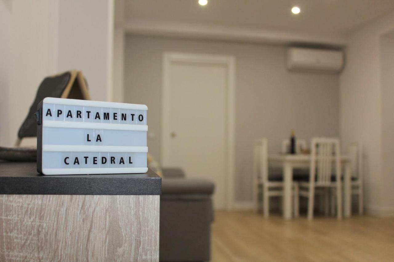 Apartamento Catedral Almeria Bagian luar foto
