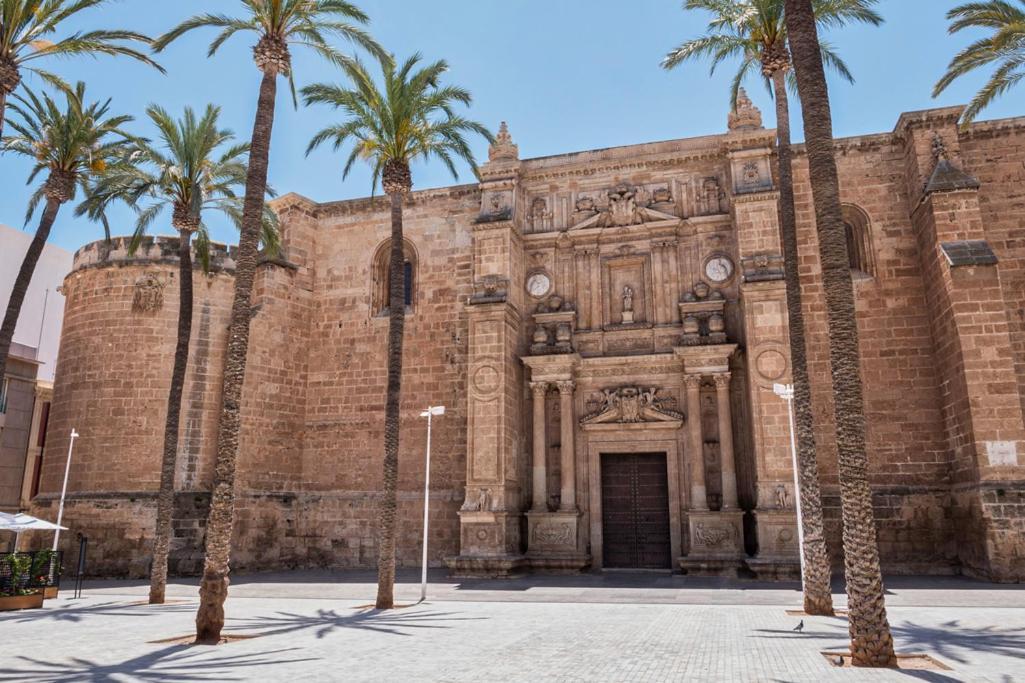 Apartamento Catedral Almeria Bagian luar foto